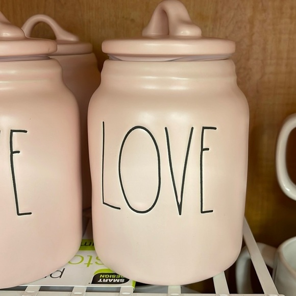 Rae Dunn LOVE Valentine Canister - Picture 1 of 8